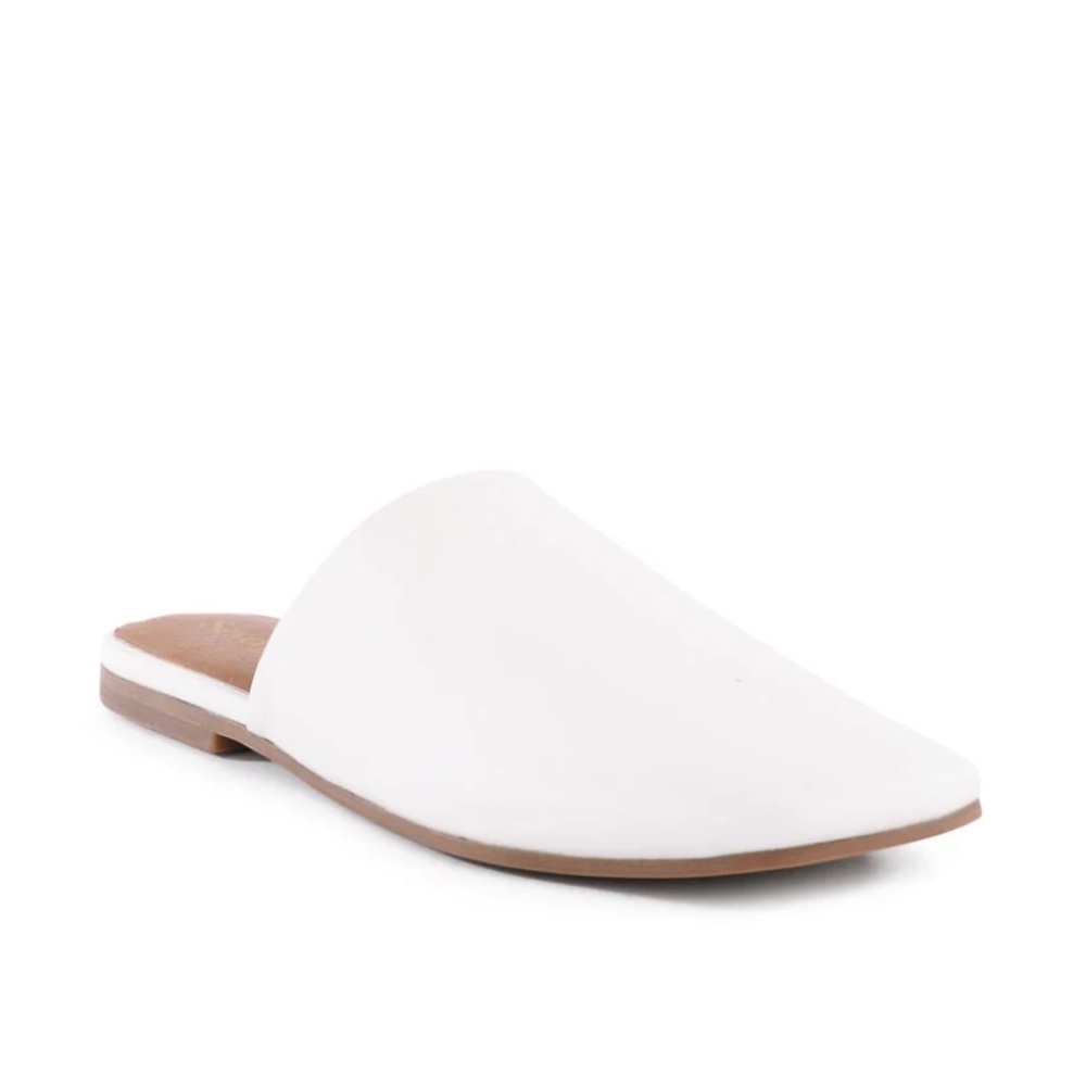 Seychelles Footwear Bahama White Slip-On Leather Mules